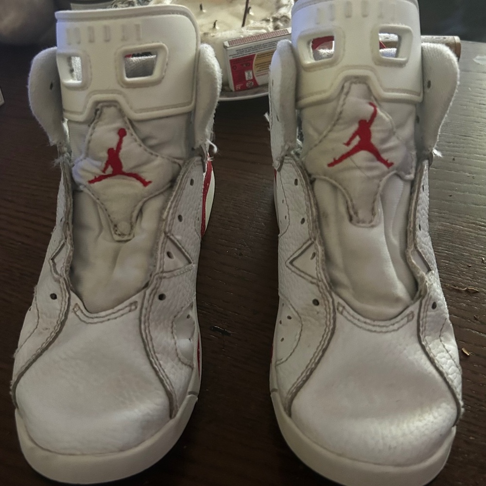 Children’s Nike air Jordan’s retro 6 Red Oreo